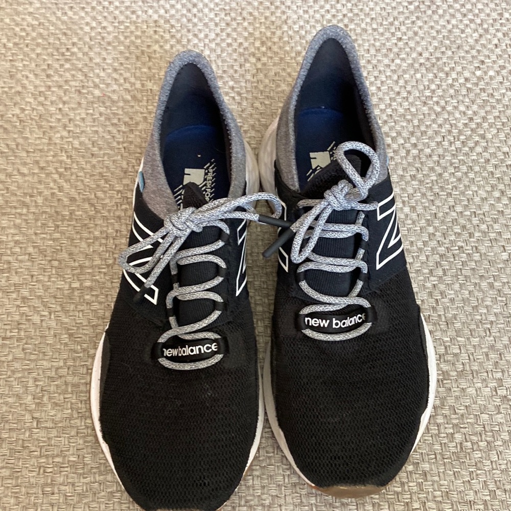 New balance shoes. Size 10